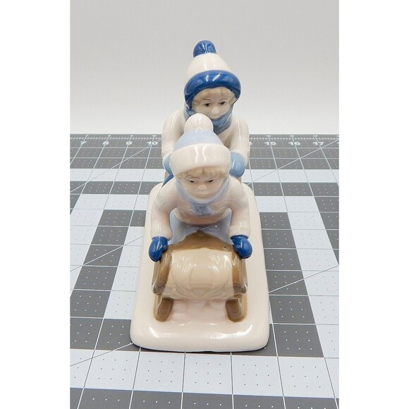 Porcelana De Cuernavaca Paul Sabastian Children Sledding Porcelain Figurine - Picture 2 of 10